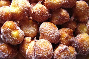 Deep-fried yeasty dough balls called pettole are as Christmas-y as it gets in Puglia.